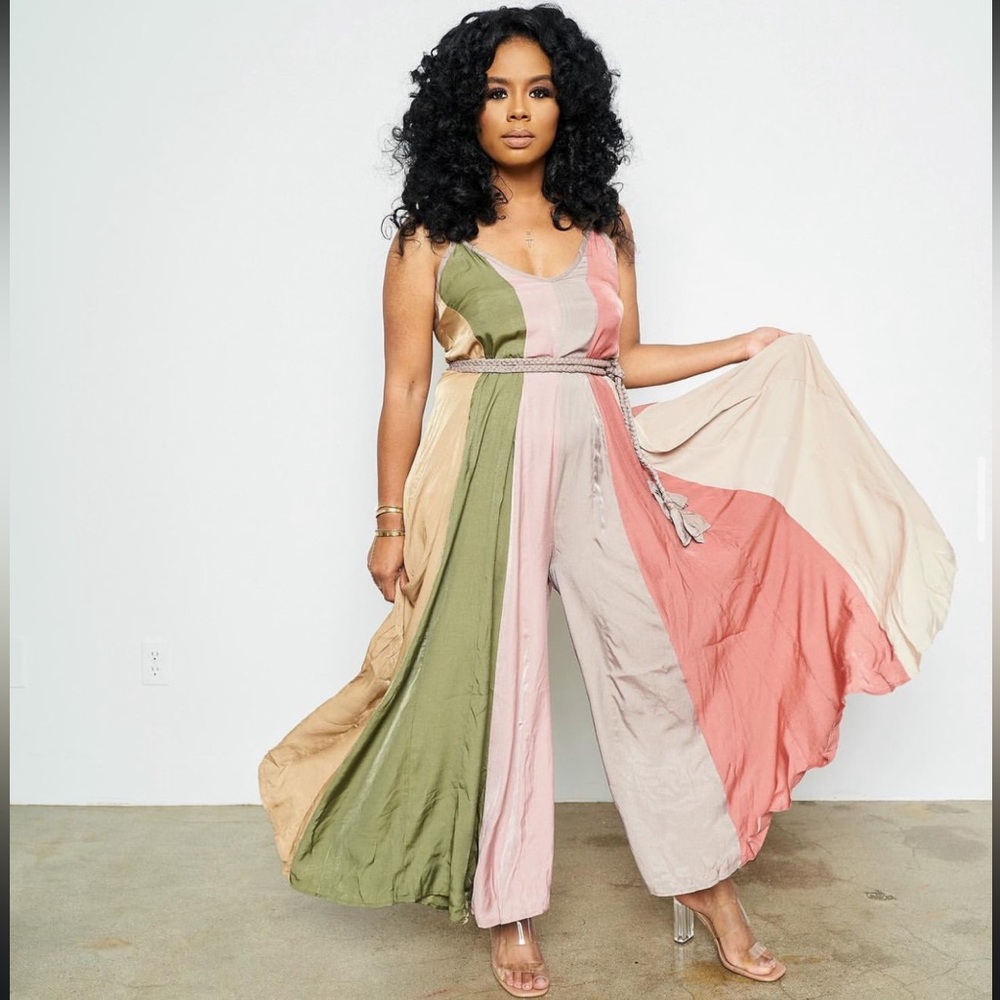 ❤️‍🔥 BRUNCH-SZN!!🔥 NWT Muurswag Color Box Wide Leg Jumpsuit | Small | RETAIL $79